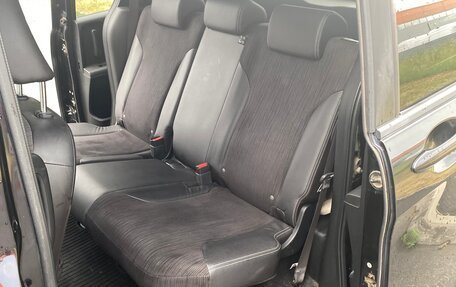 Honda Freed I, 2012 год, 1 050 000 рублей, 28 фотография