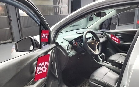 Chevrolet Trax, 2020 год, 1 054 000 рублей, 6 фотография