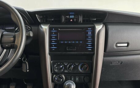 Toyota Fortuner II, 2018 год, 3 450 000 рублей, 12 фотография