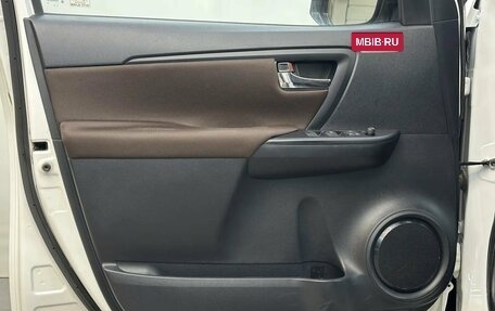 Toyota Fortuner II, 2018 год, 3 450 000 рублей, 17 фотография