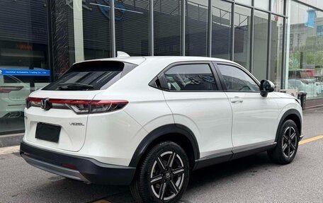 Honda Vezel, 2023 год, 1 730 000 рублей, 5 фотография