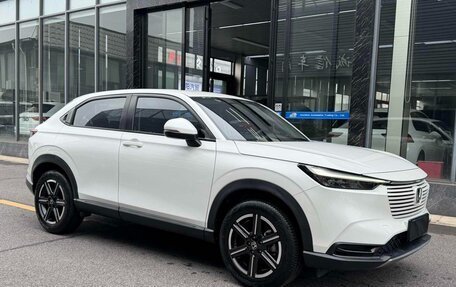 Honda Vezel, 2023 год, 1 730 000 рублей, 3 фотография