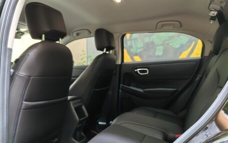 Honda Vezel, 2023 год, 1 660 000 рублей, 11 фотография