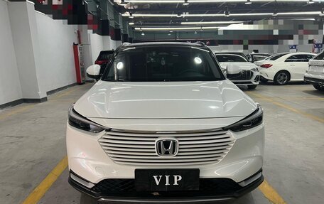 Honda Vezel, 2023 год, 1 645 000 рублей, 2 фотография