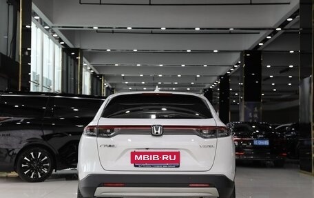 Honda Vezel, 2023 год, 1 740 000 рублей, 6 фотография