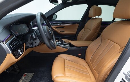 BMW 5 серия, 2021 год, 4 100 001 рублей, 8 фотография
