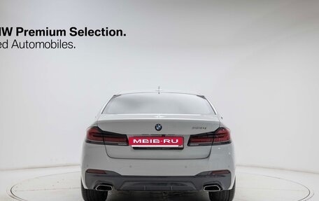 BMW 5 серия, 2021 год, 4 100 001 рублей, 3 фотография