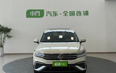 Volkswagen Tiguan II, 2023 год, 2 460 000 рублей, 2 фотография