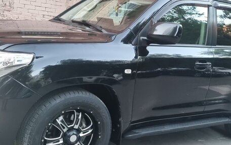 Toyota Land Cruiser 200, 2010 год, 2 750 000 рублей, 6 фотография