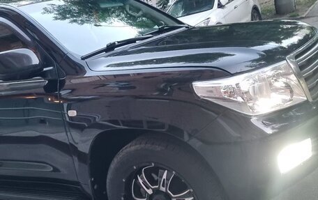 Toyota Land Cruiser 200, 2010 год, 2 750 000 рублей, 9 фотография