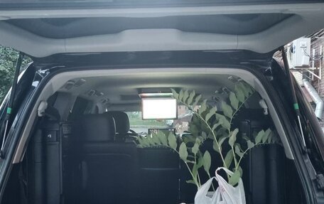 Toyota Land Cruiser 200, 2010 год, 2 750 000 рублей, 13 фотография