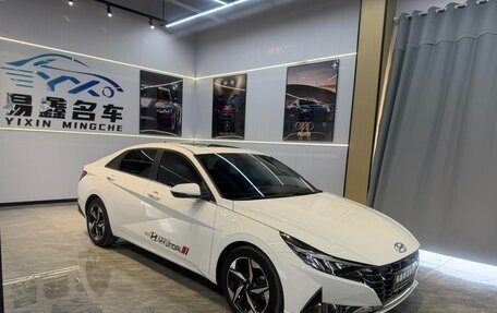 Hyundai Elantra, 2022 год, 1 340 000 рублей, 3 фотография