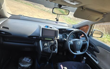 Toyota Wish II, 2009 год, 870 000 рублей, 13 фотография