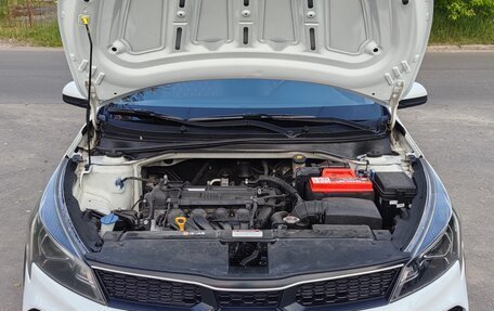 KIA Rio IV, 2020 год, 1 300 000 рублей, 1 фотография