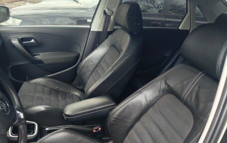 Volkswagen Polo VI (EU Market), 2012 год, 800 000 рублей, 9 фотография