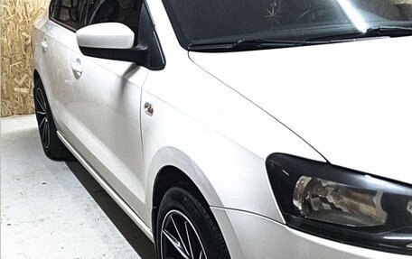 Volkswagen Polo VI (EU Market), 2012 год, 800 000 рублей, 17 фотография