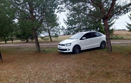 Volkswagen Polo VI (EU Market), 2012 год, 800 000 рублей, 18 фотография