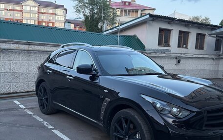 Infiniti QX70, 2017 год, 2 500 000 рублей, 2 фотография