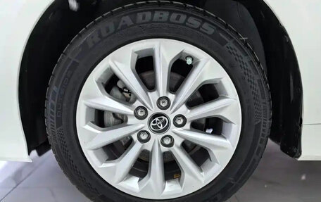 Toyota Corolla, 2023 год, 1 350 000 рублей, 11 фотография
