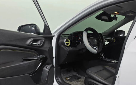 Chevrolet Trax, 2023 год, 1 571 000 рублей, 5 фотография