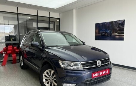 Volkswagen Tiguan II, 2017 год, 1 850 000 рублей, 3 фотография