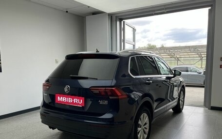 Volkswagen Tiguan II, 2017 год, 1 850 000 рублей, 4 фотография