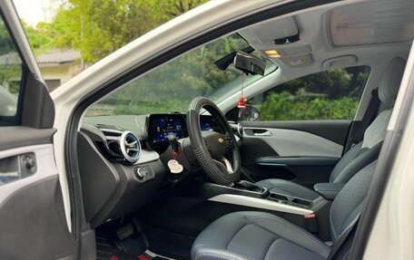 Chevrolet Monza, 2023 год, 1 240 000 рублей, 8 фотография