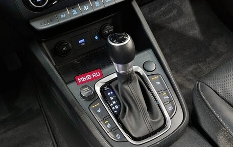 Hyundai Kona I, 2022 год, 1 900 000 рублей, 11 фотография