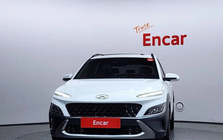 Hyundai Kona I, 2022 год, 1 710 000 рублей, 2 фотография