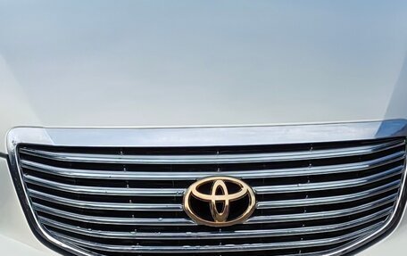 Toyota Crown Majesta, 2005 год, 900 008 рублей, 11 фотография