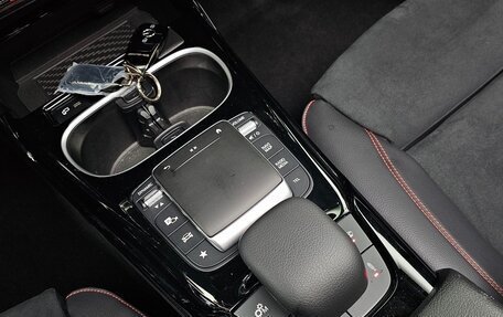 Mercedes-Benz A-Класс AMG, 2023 год, 5 900 000 рублей, 16 фотография