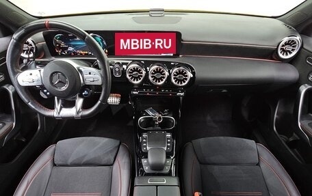 Mercedes-Benz A-Класс AMG, 2023 год, 5 900 000 рублей, 18 фотография
