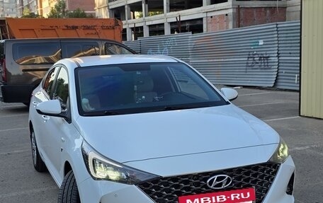 Hyundai Solaris II рестайлинг, 2020 год, 1 650 000 рублей, 2 фотография