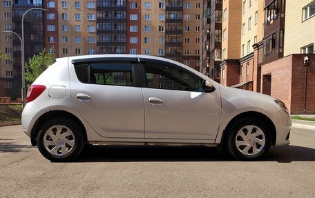 Renault Sandero II рестайлинг, 2015 год, 880 000 рублей, 4 фотография
