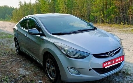 Hyundai Elantra V, 2013 год, 950 000 рублей, 3 фотография