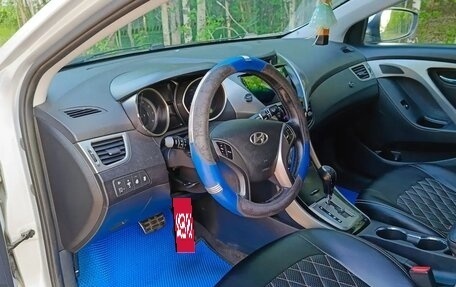 Hyundai Elantra V, 2013 год, 950 000 рублей, 6 фотография