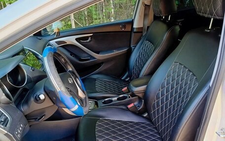 Hyundai Elantra V, 2013 год, 950 000 рублей, 10 фотография