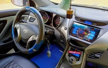 Hyundai Elantra V, 2013 год, 950 000 рублей, 9 фотография