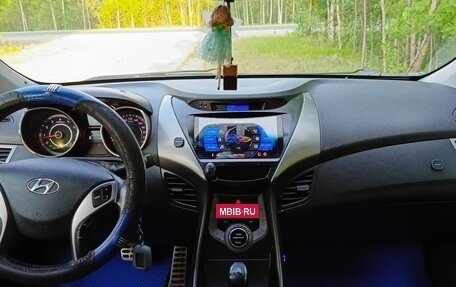 Hyundai Elantra V, 2013 год, 950 000 рублей, 12 фотография