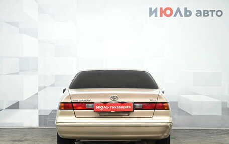 Toyota Camry, 1998 год, 520 000 рублей, 5 фотография