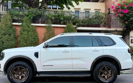 Ford Everest, 2023 год, 4 700 000 рублей, 4 фотография