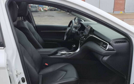 Toyota Camry, 2022 год, 3 496 000 рублей, 8 фотография