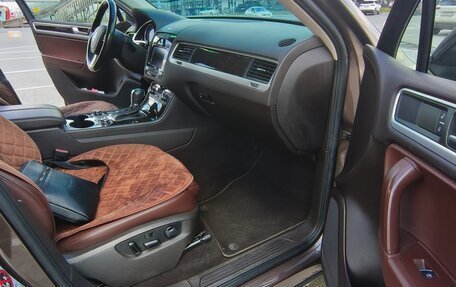 Volkswagen Touareg III, 2011 год, 2 000 000 рублей, 6 фотография