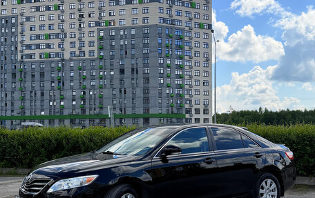 Toyota Camry, 2011 год, 1 250 000 рублей, 2 фотография