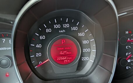 KIA Rio III рестайлинг, 2015 год, 940 000 рублей, 9 фотография