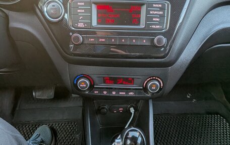 KIA Rio III рестайлинг, 2015 год, 940 000 рублей, 12 фотография