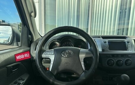 Toyota Hilux VII, 2013 год, 1 900 000 рублей, 11 фотография