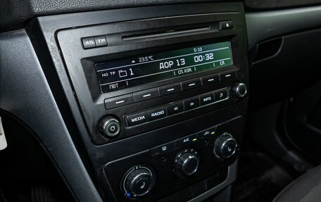 Skoda Yeti I рестайлинг, 2014 год, 1 319 000 рублей, 18 фотография