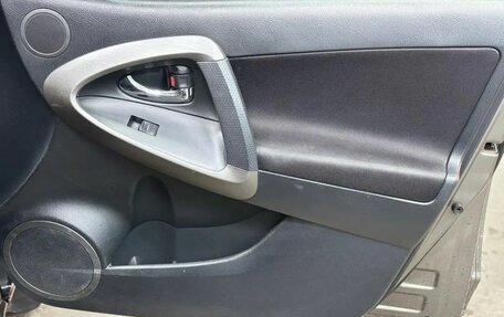 Toyota RAV4, 2012 год, 1 099 000 рублей, 12 фотография