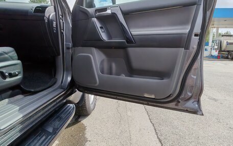 Toyota Land Cruiser Prado 150 рестайлинг 2, 2010 год, 2 600 000 рублей, 3 фотография